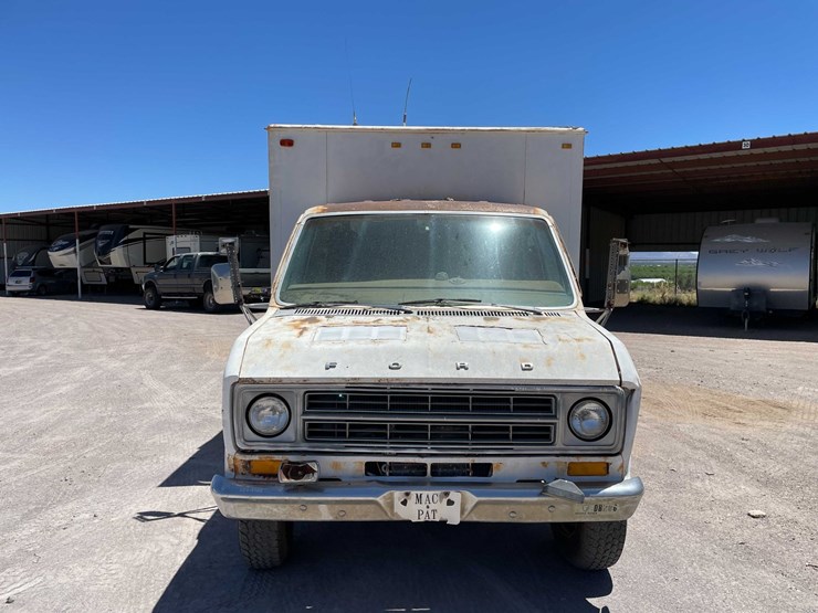 #170-•-1977-ford-e-383-box-truck-(has-nm-title)-image-2