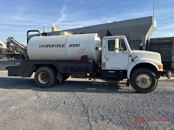 1995-international-4900-image-2
