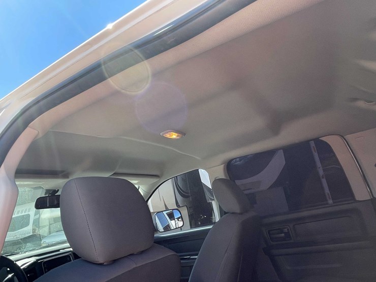 2016-dodge-2500-image-58