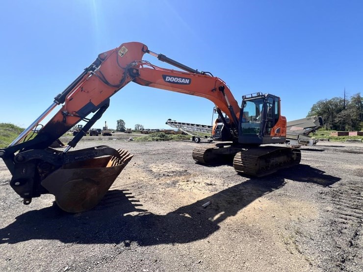 doosan-dx235-lc-5-image-1