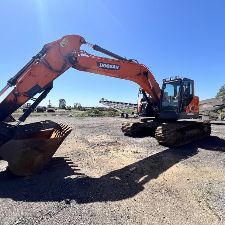 DOOSAN DX235 LC-5