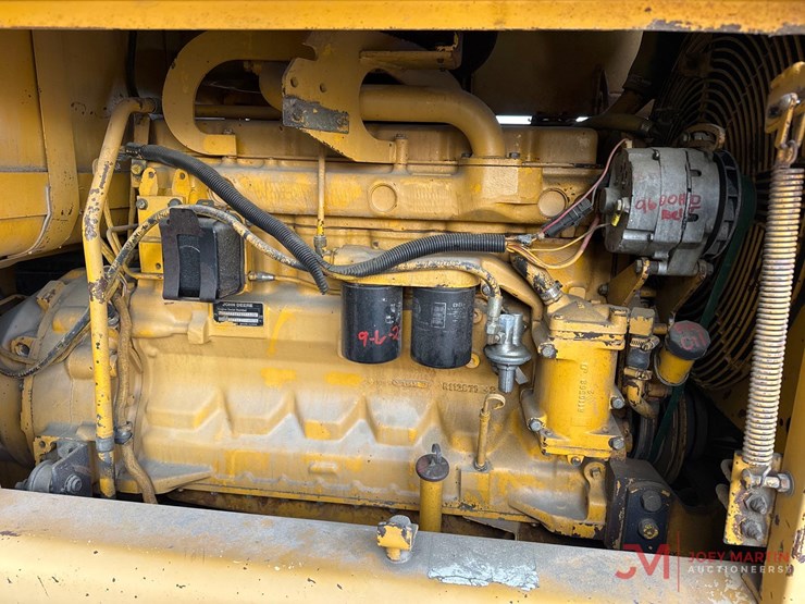 1993-deere-670b-image-24