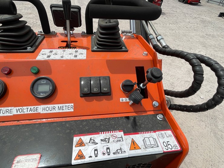 #3052-•-unused-2026-skid-steer-loader-image-19