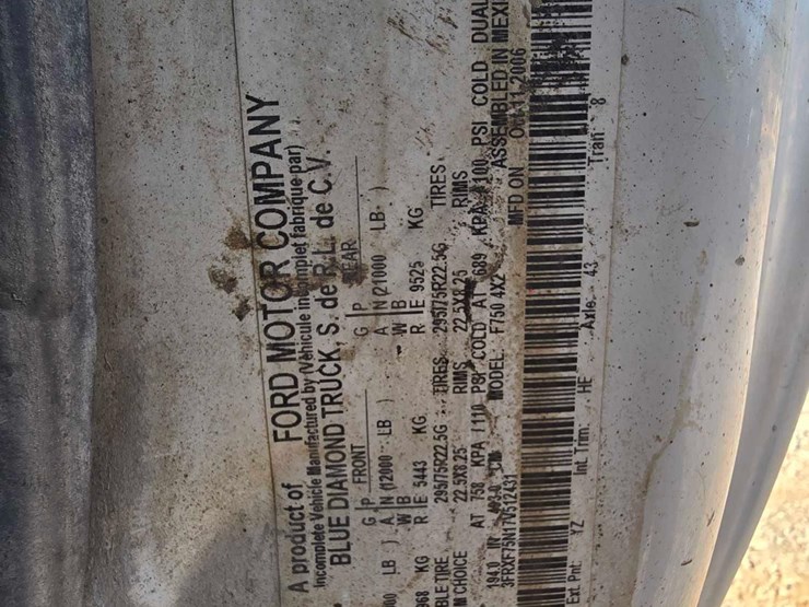 2007-ford-f750-image-28