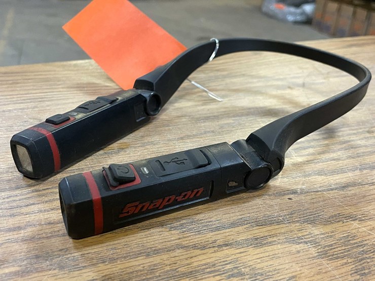 #2538-•-snap-on-neck-flashlight-(pr13)-image-1