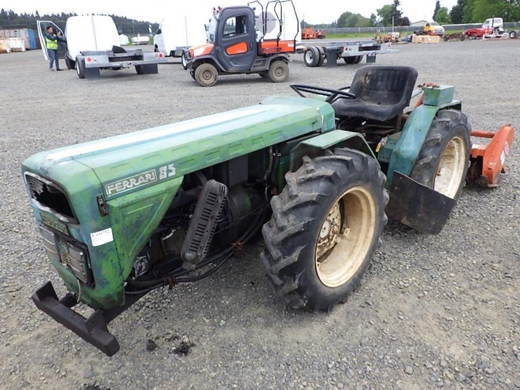 ferrari-85-tractor-image-1