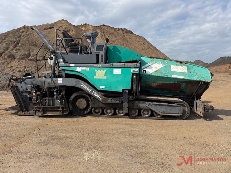 vogele-vision-5200-2-tracked-asphalt-paver-image-2