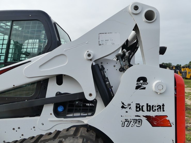2023-bobcat-t770-image-7