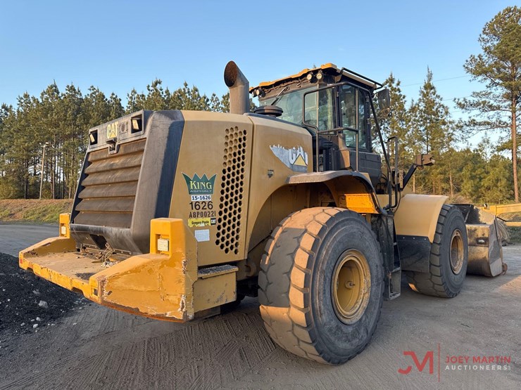 2015-caterpillar-972k-image-2