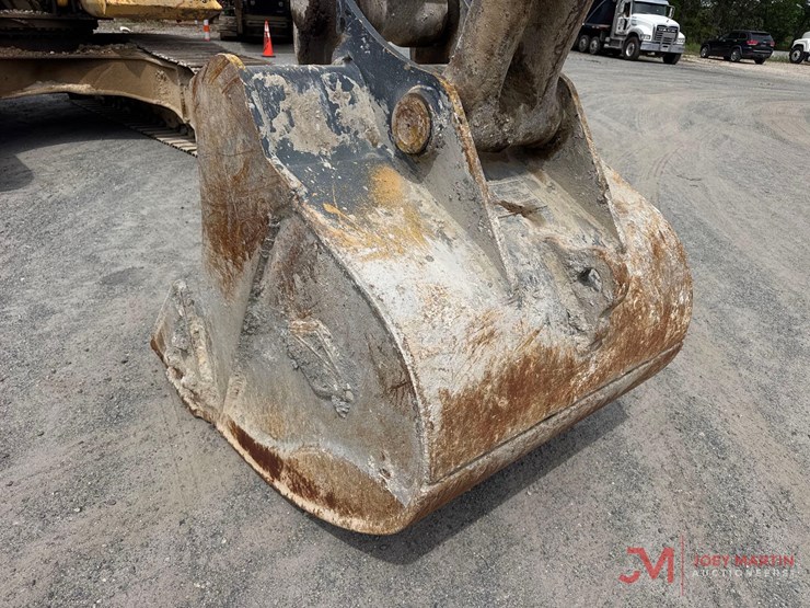 2006-komatsu-pc200-lc-7l-image-15
