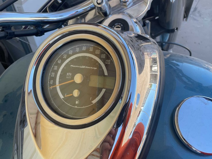 #173-•-2009-triumph-rocket-iii-motorcycle-(has-tx-title)-image-10