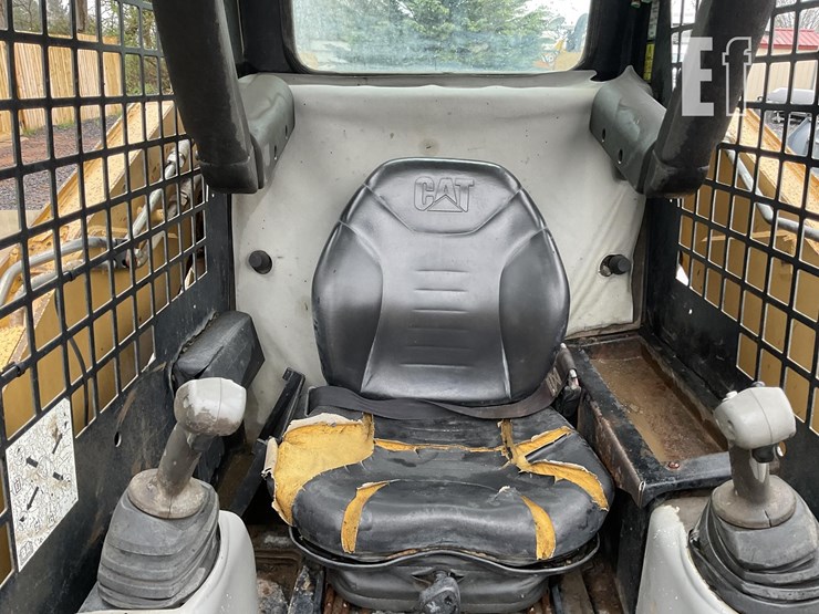 2006-caterpillar-242b-image-12