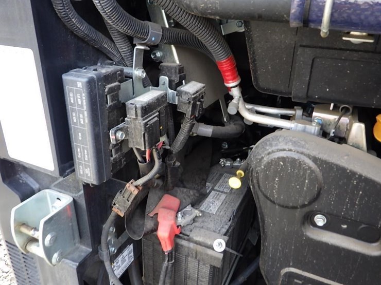 2024-kubota-svl75-3-image-12