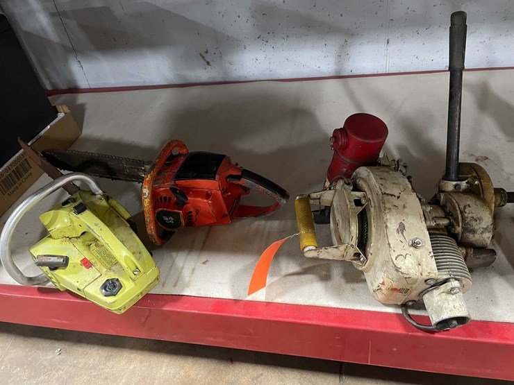 #2585-•-(2)-vintage-chainsaws-and-ice-auger-motor-(cw)-image-1