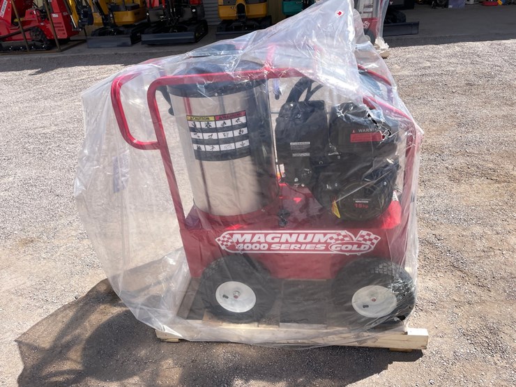 #247-•-magnum-4000-gold-power-washer-image-1