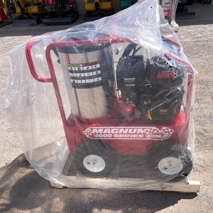 #247 • Magnum 4000 Gold Power Washer