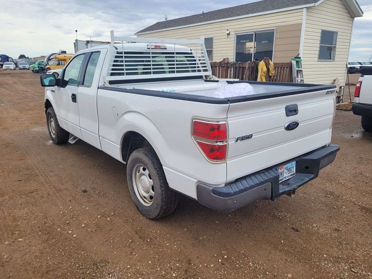 2011-ford-f150-xl-image-4