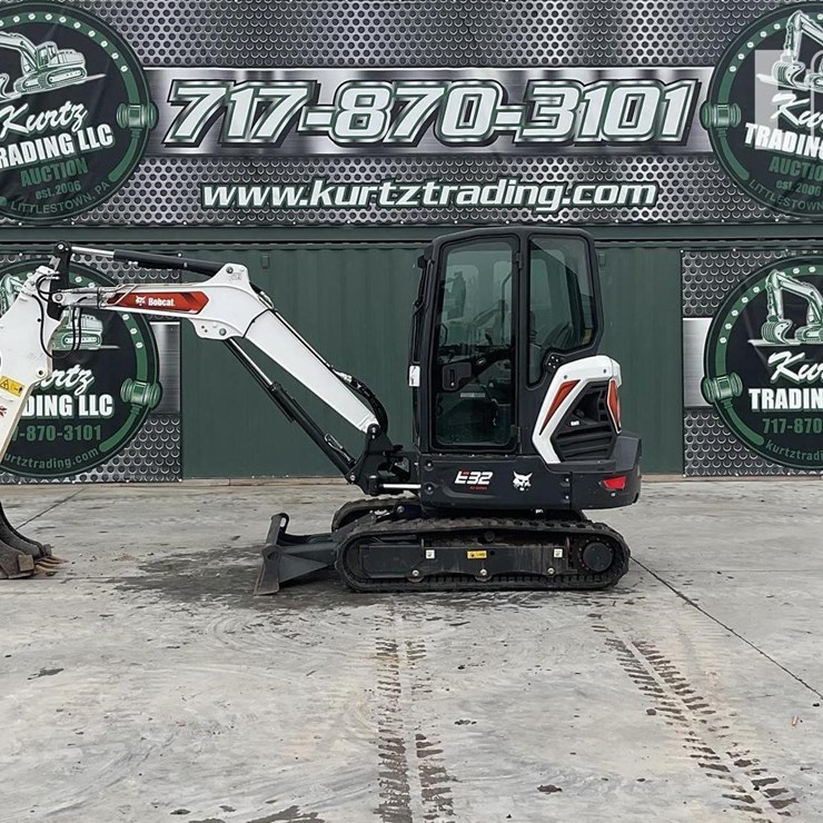 2022 BOBCAT E32i