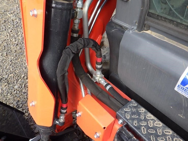 2024-kubota-svl75-3-image-16