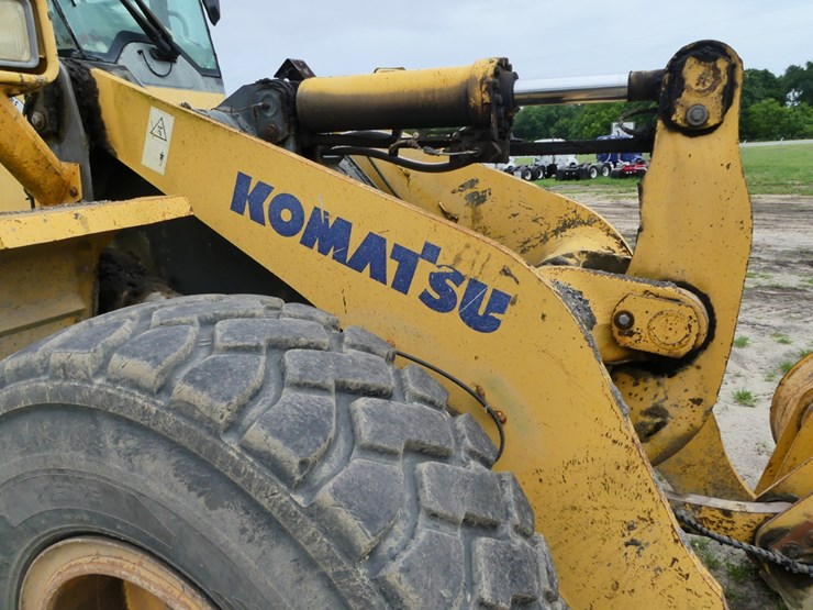 komatsu-wa320-image-8