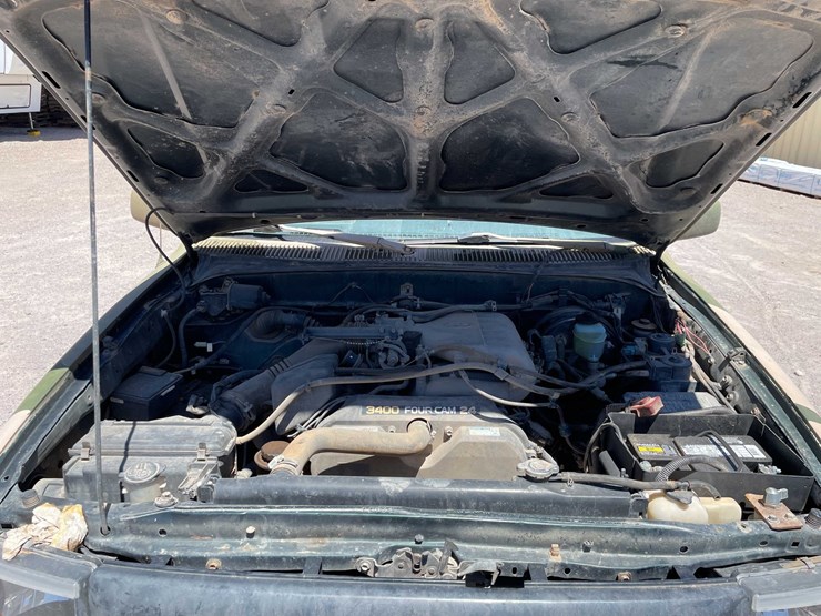 2000-toyota-tacoma-image-37