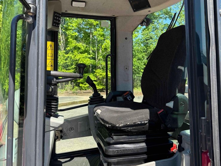 2021-yanmar-v8-image-20