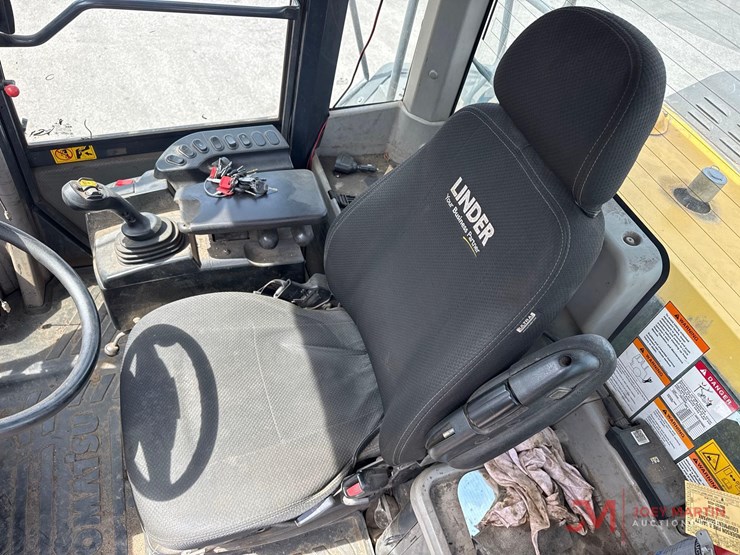 2017-komatsu-wa470-8-image-33