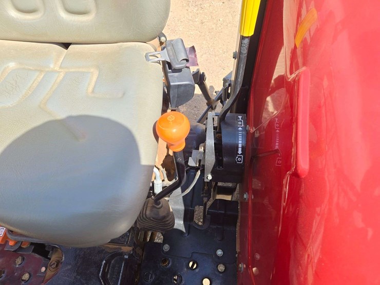 case-ih-l530-image-11