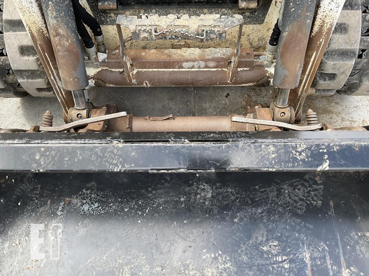 2022-bobcat-t64-image-12