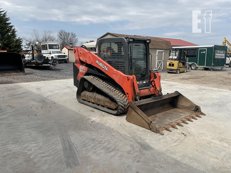 2017-kubota-svl95-2s-image-6