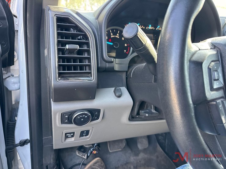 2018-ford-f150-xlt-image-35
