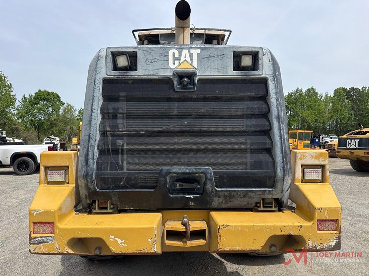 2013-caterpillar-950k-image-17