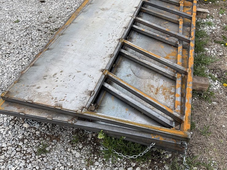 new/unused-20'-feed-gate-panel-image-1