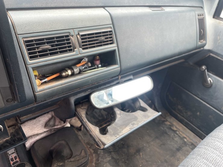 #1476-•-1993-chevy-3/4-ton-truck-(has-wi-title)(of)-image-37