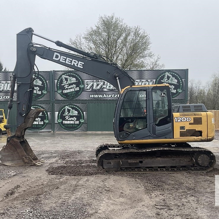 2011 DEERE 120D