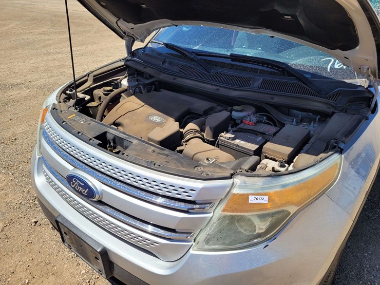 2013-ford-explorer-limited-image-18