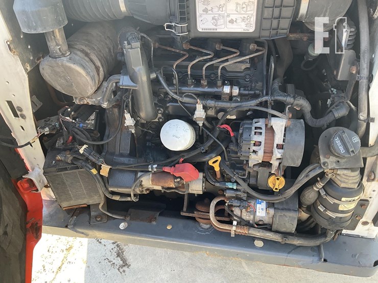 2020-bobcat-s570-image-17