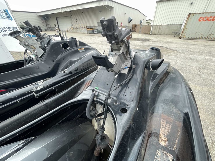 #1490-•-double-pwc-shorelander-trailer-&-waverunners-image-39