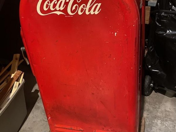 f.l.-javobs-baby-jacob's-coca-cole-machine-image-1
