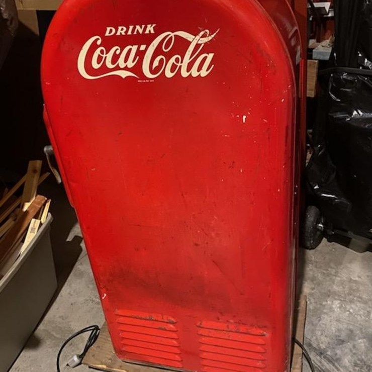 F.L. Javobs Baby Jacob's Coca Cole Machine