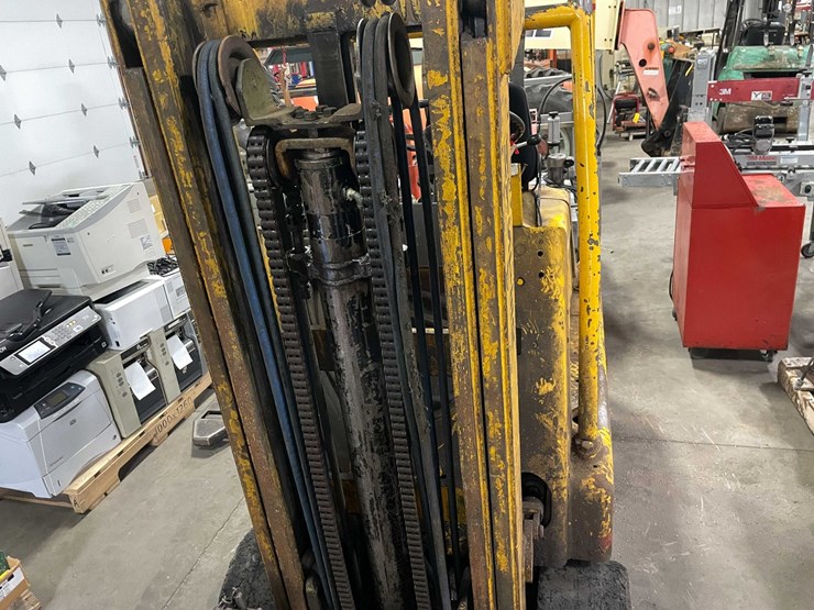 #1486-•-hyster-40-forklift-(g)-image-4