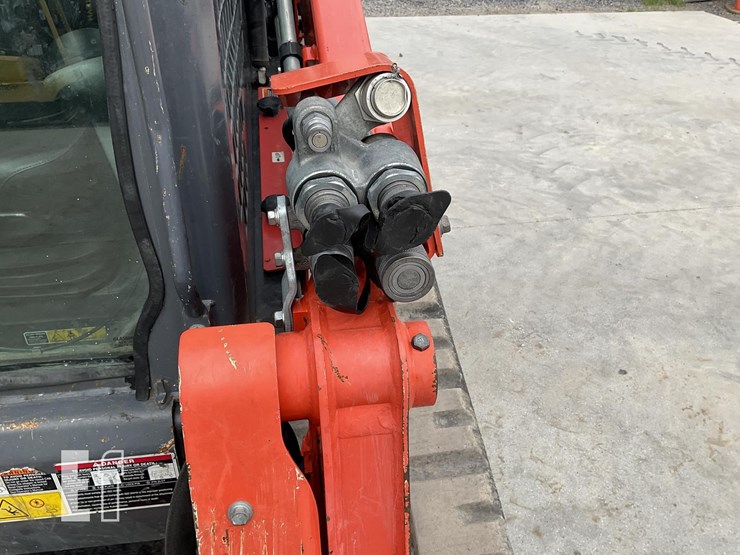 2023-kubota-svl75-3-image-13