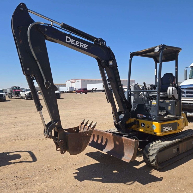 2015 DEERE 35G