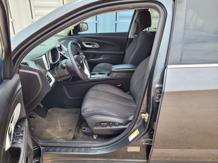 2011-chevrolet-equinox-lt-image-12