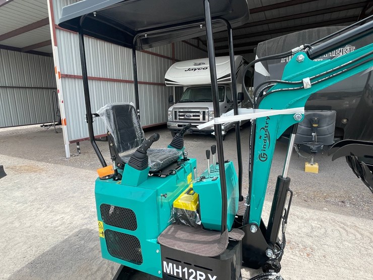 #3006-•-unused-2026-cfg-mini-excavator-image-6