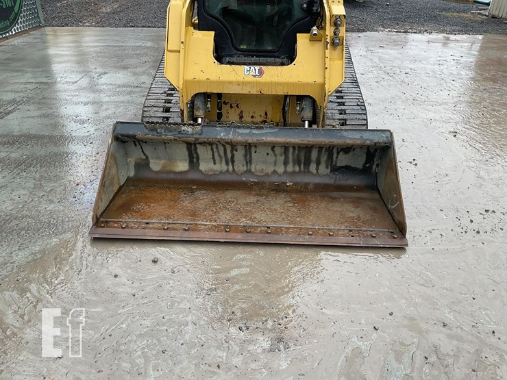 2021-caterpillar-259d3-image-10