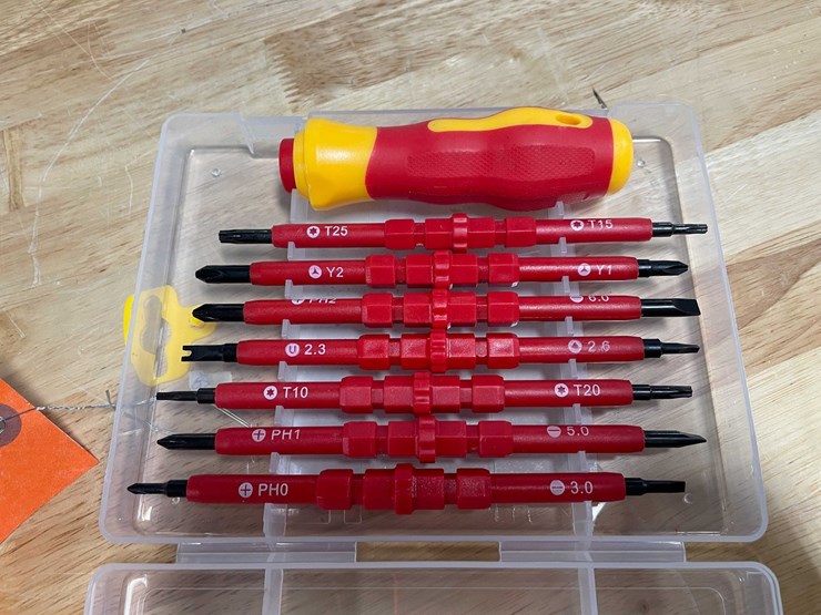 #2570-•-8-piece-multi-purpose-screwdriver-set-(cw)-image-6