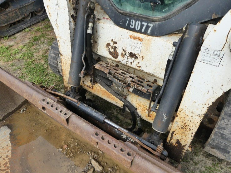 2016-bobcat-t650-image-11