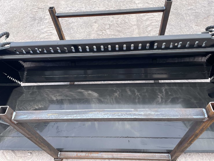 #3109-•-unused-2026-skid-steer-4-in-1-bucket-image-6