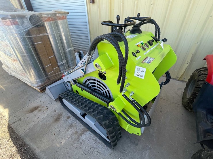 #251-•-mini-skid-steer-image-2